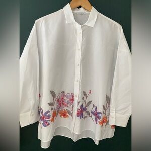 Rosso35 White Button-Down with Floral Embroidery